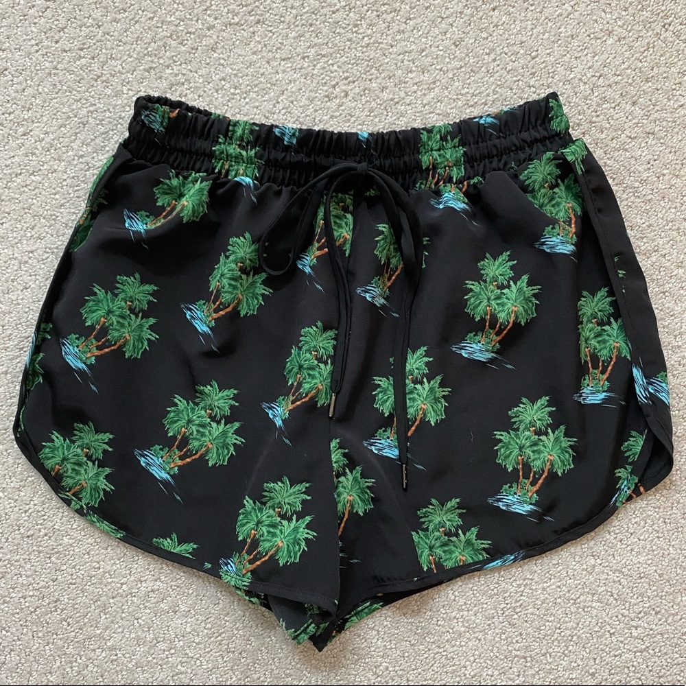 Forever 21 palm tree shorts